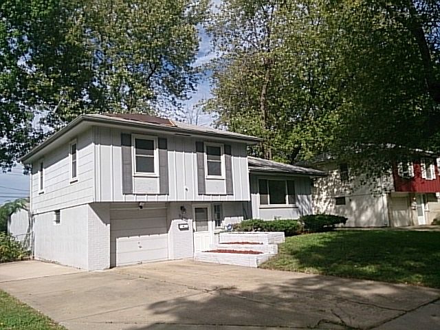 1st image of 9204 Manchester Ave