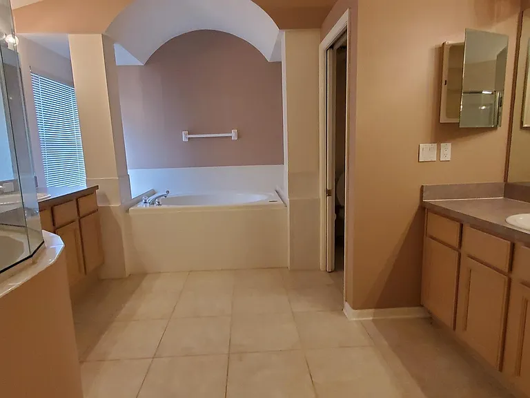 18110 Palm Breeze Dr — Photo 14