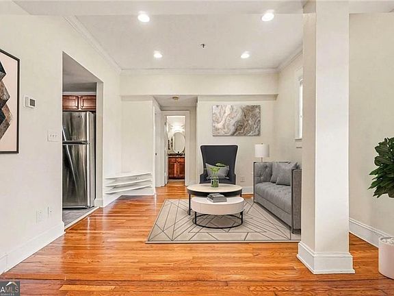 2nd image of 2855 Peachtree Rd NE APT 201