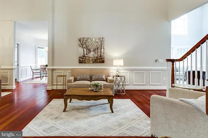 8012 Bainbridge Rd #2 — Photo 4