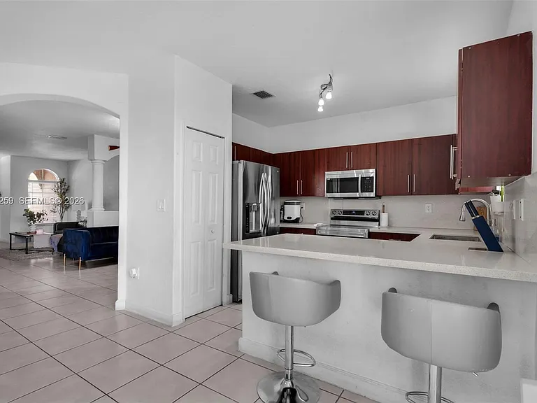 2583 SE 13th Ct — Photo 10