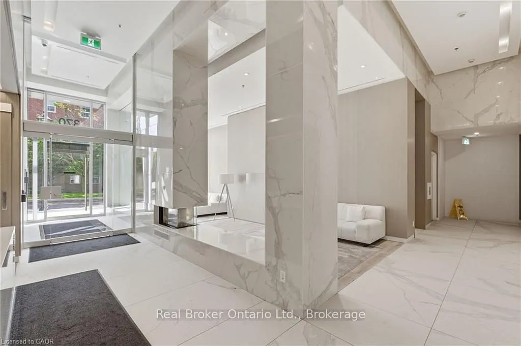 Nautique Lakefront Residences — Photo 2