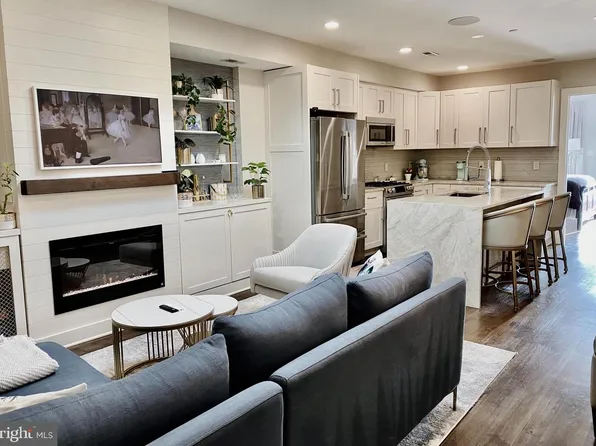 711 Jackson St NE APT 3, Washington, DC 20017