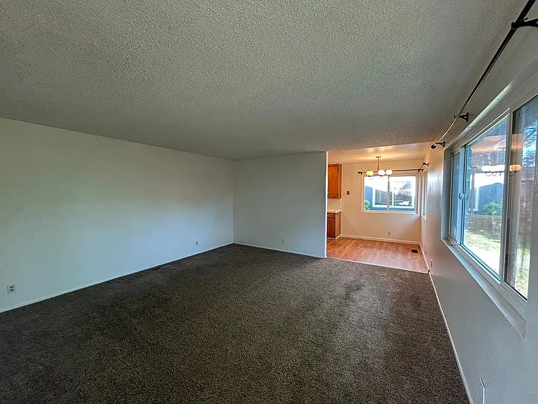 54 Grand Avenue — Photo 20