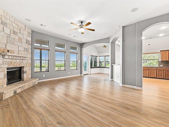 4th image of 1831 Baranco Way