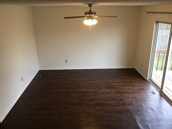 4th image of 867 Lescar Ln