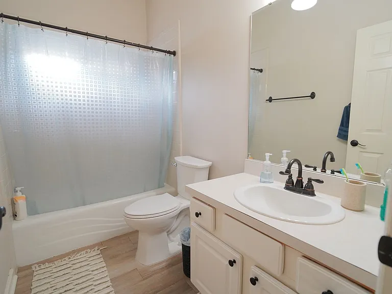 5370 Appledore Ln — Photo 17