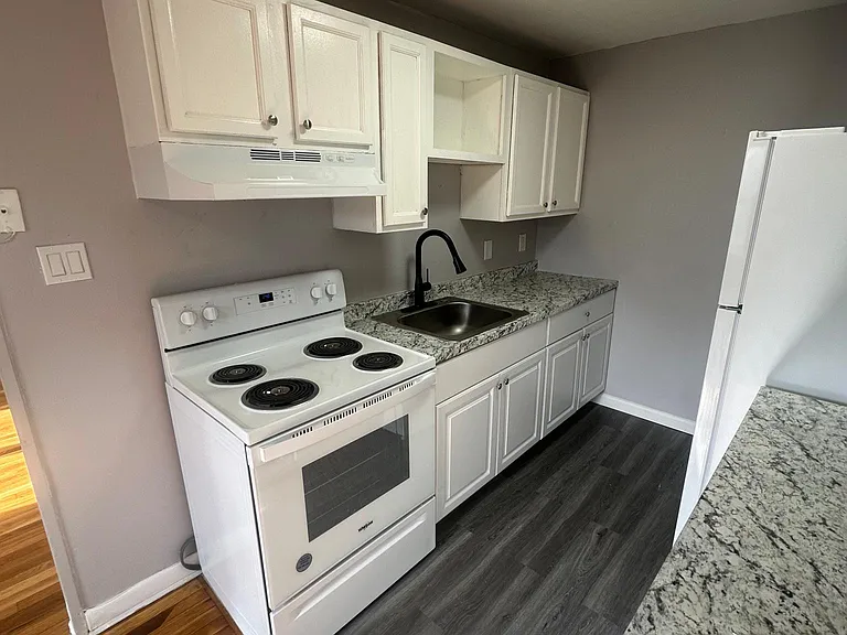 22 Atwood St #C4 — Photo 2