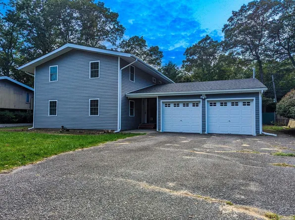 32 Deepdale Drive, Commack, NY 11725
