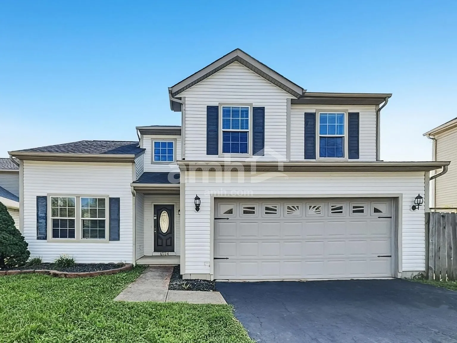 4 bed, 2.5 bath, 2129 sqft, $2,465 — Photo 1