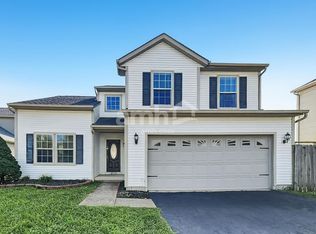 4024 Walnut Crossing Dr, Groveport, OH 43125