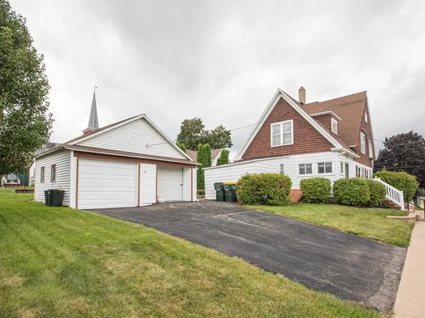 241 East Cherry Street, Lancaster, WI 53813