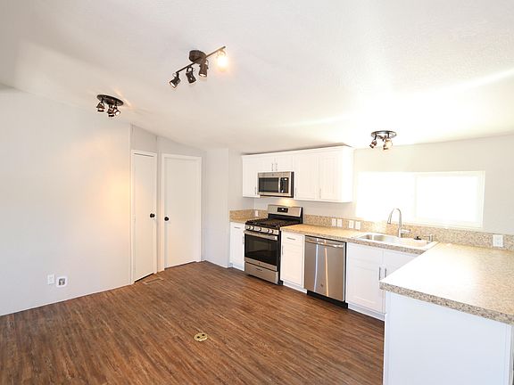 2nd image of 13476 N Warfield Cir