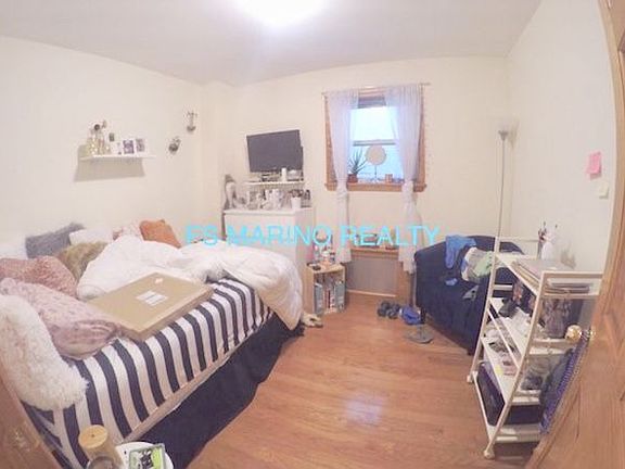 5th image of 3174 45th St #2F