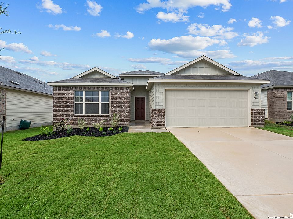 1st image of 628 Oleander Creek