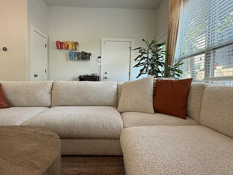 2016 Goodrich Ave #3B — Photo 3