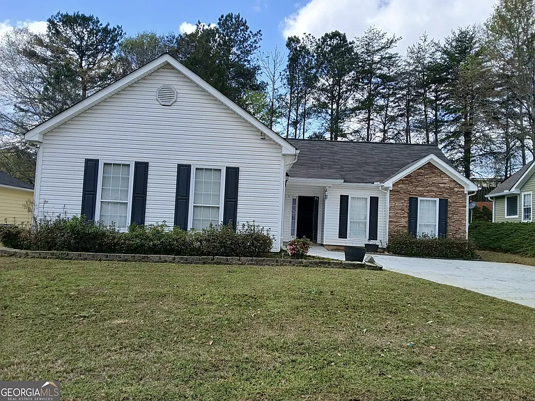 817 Ashton Pl — Photo 1