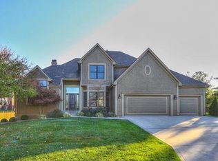 913 SW Hackney Ct, Lees Summit, MO 64081