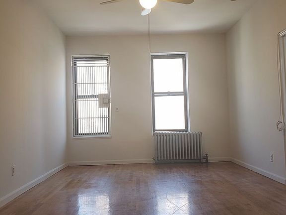 3rd image of 140 E 17th St APT 6D