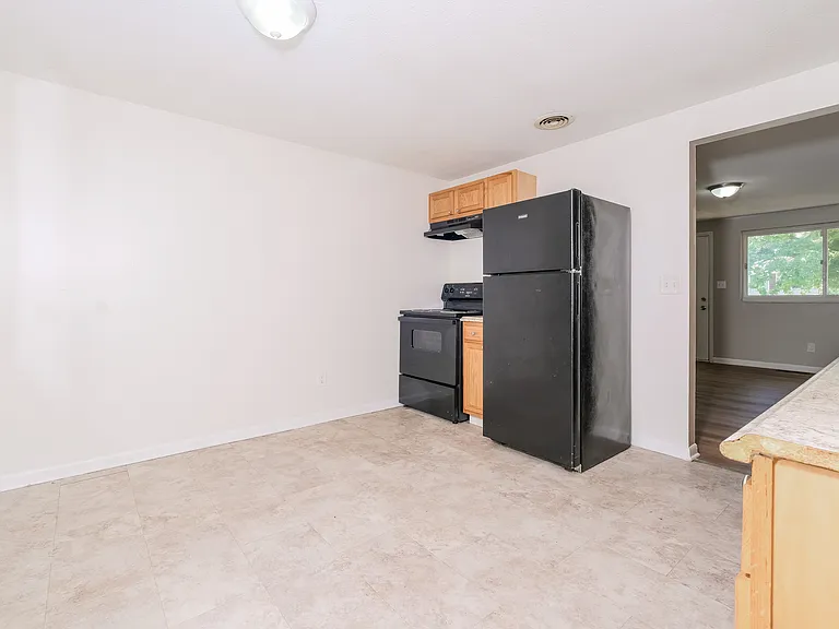 2163 Balford Sq E — Photo 8