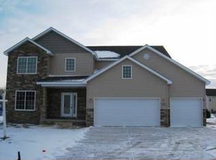 1520 Sand Wedge Cir, Chesterton, IN 46304
