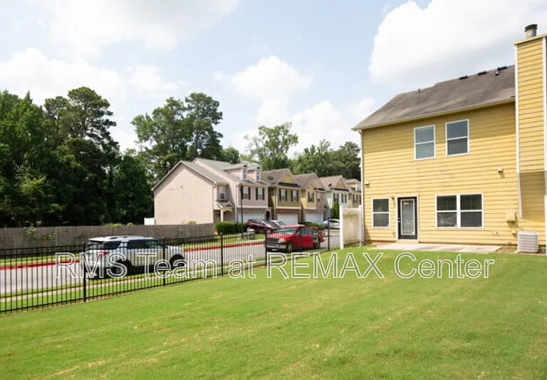 45 Providence Oak Ct — Photo 36