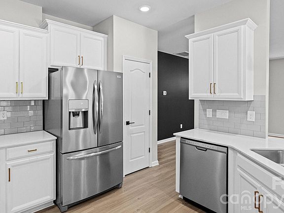 5th image of 1257 Loggerhead Dr