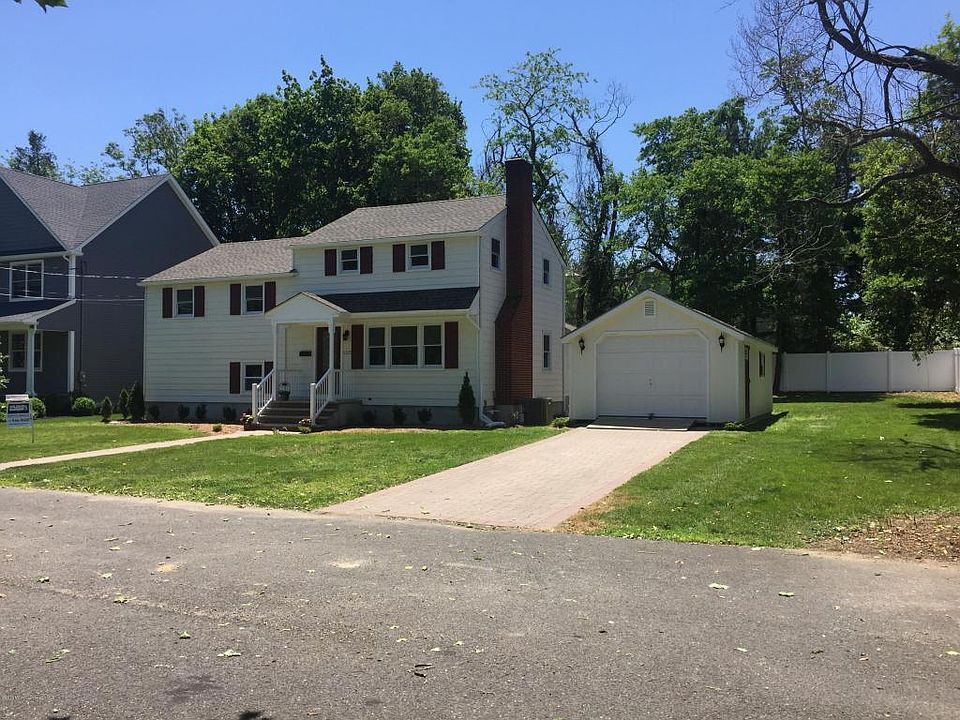 1st image of 1325 W Magnolia Ave