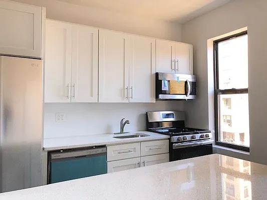 Rented by Lang Realty LLC | media 11