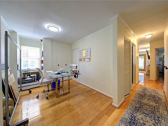 2nd image of 207-18 Jordan Dr Unit 91L