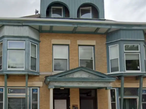 422 W Loras St, 422 W Loras St #4225, Dubuque, IA 52001