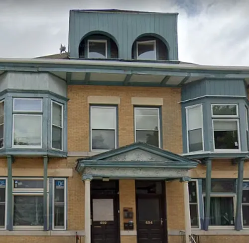 422 W Loras St Photo 1