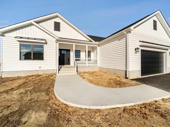 2184 Yardarm Dr, Greenbackville, VA 23356