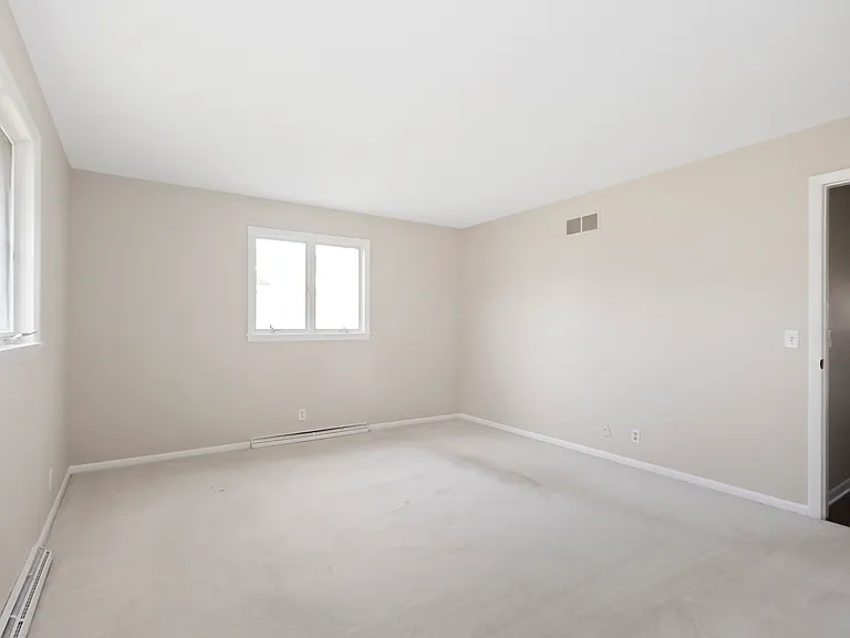 306 E Michigan Ave — Photo 16