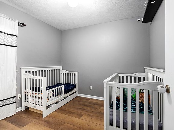 5th image of 4016 Bell Ave NE