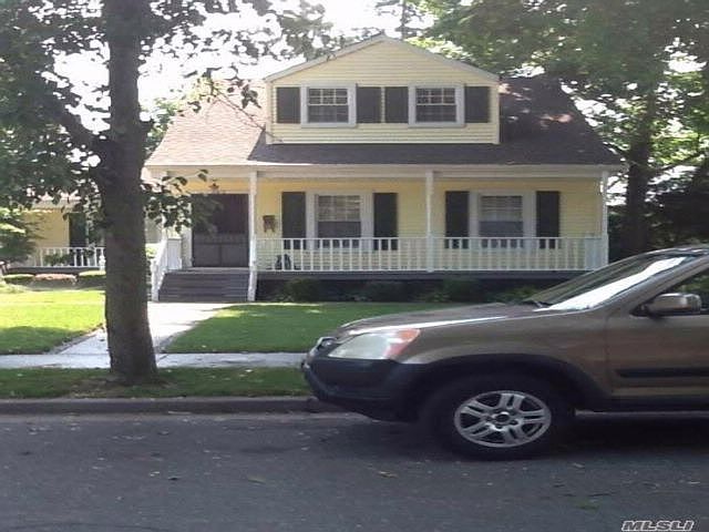 2nd image of 362 Charles St