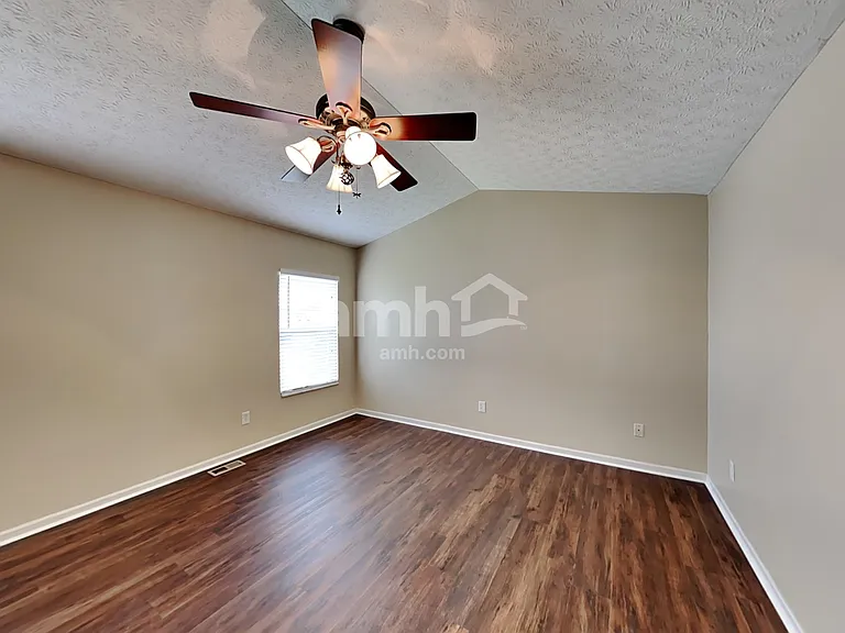 9255 Ruston Ln — Photo 12