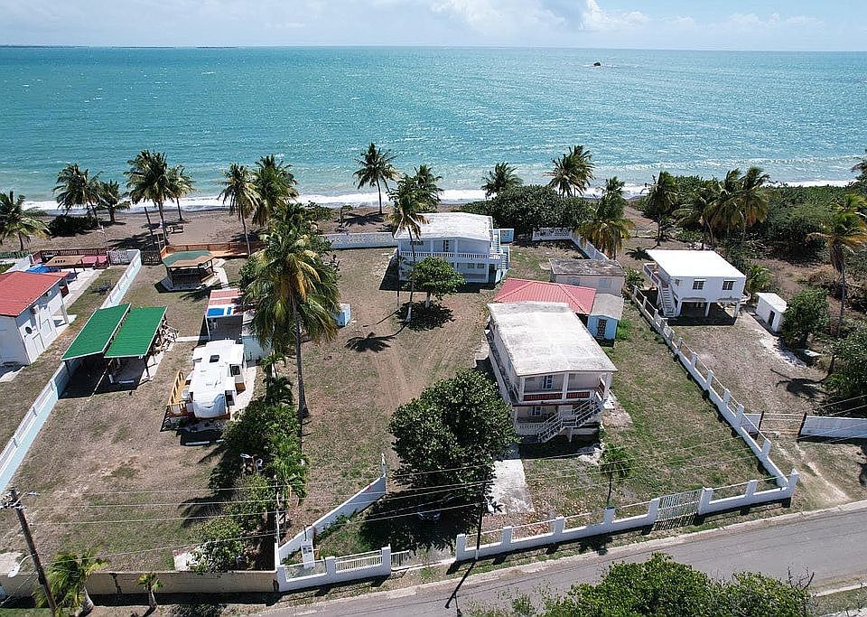 1st image of 41 Calle A