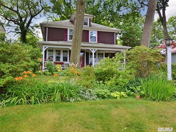 2nd image of 76 Oak St