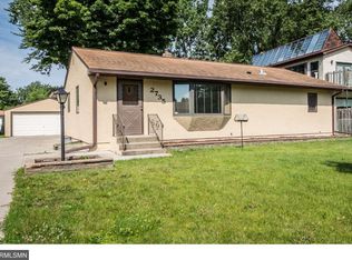 2735 Apache Rd N, North Saint Paul, MN 55109