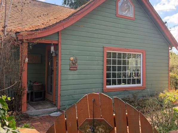 1472 Chanticleer Ave, Santa Cruz, CA 95062