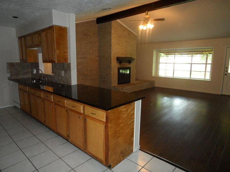 1st image of 4106 Lucian Ln