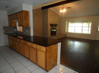 4106 Lucian Ln, Friendswood, TX 77546