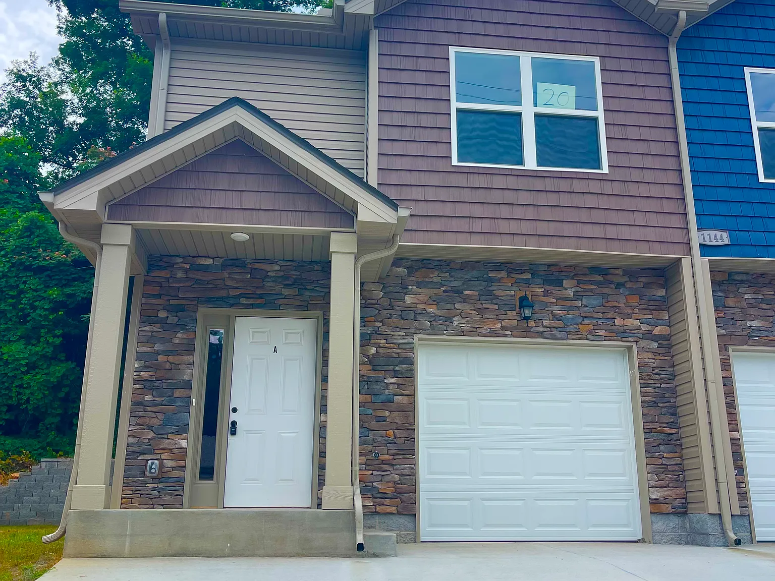 3 bed, 2.5 bath, 1140 sqft, $1,350 — Photo 2