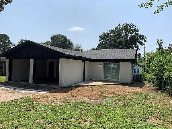 409 E Emory St — Photo 19