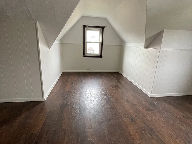 4711 Southwood Dr — Photo 9
