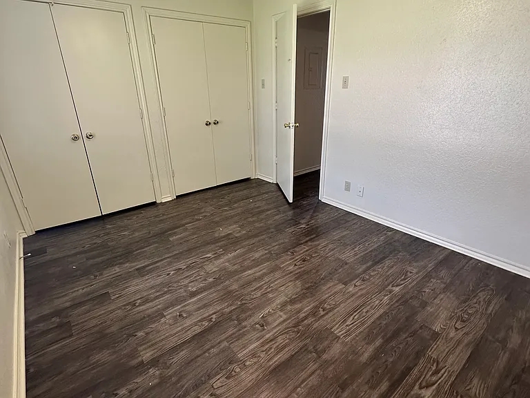 721 Avenue A #1 — Photo 33