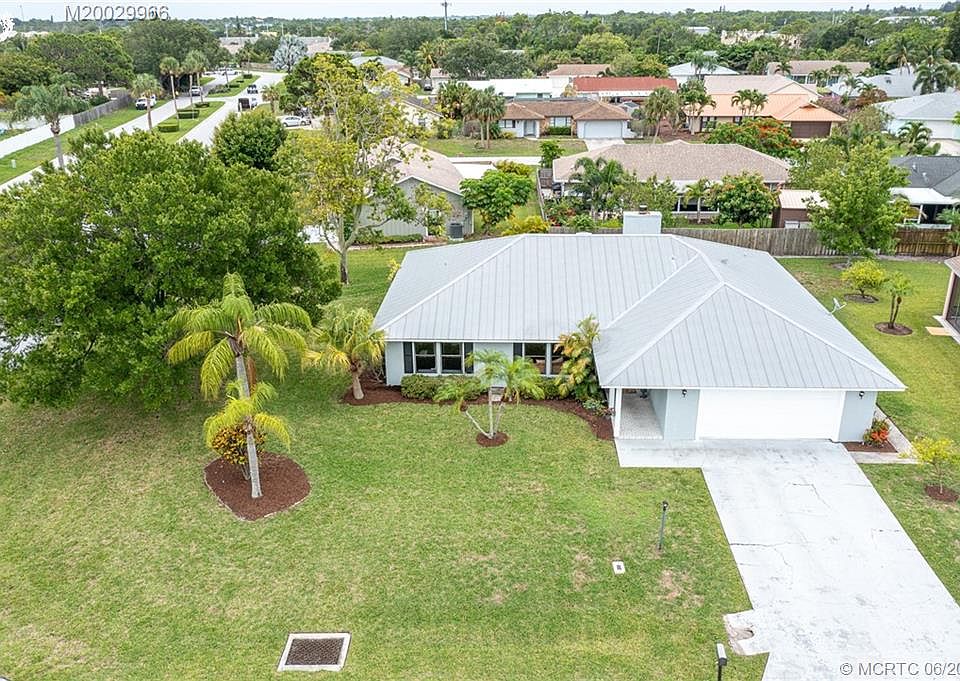 1st image of 2041 NE Acapulco Dr