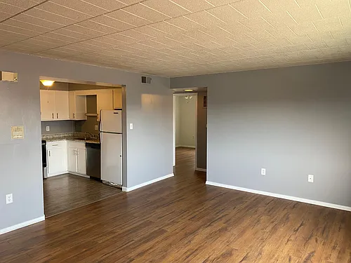 940 Center Ave #1-10 Photo 1