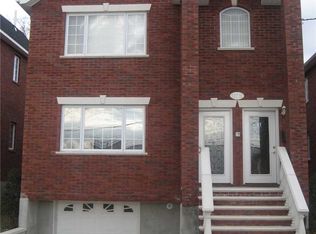 127-11 Gurino Dr #2, Flushing, NY 11354